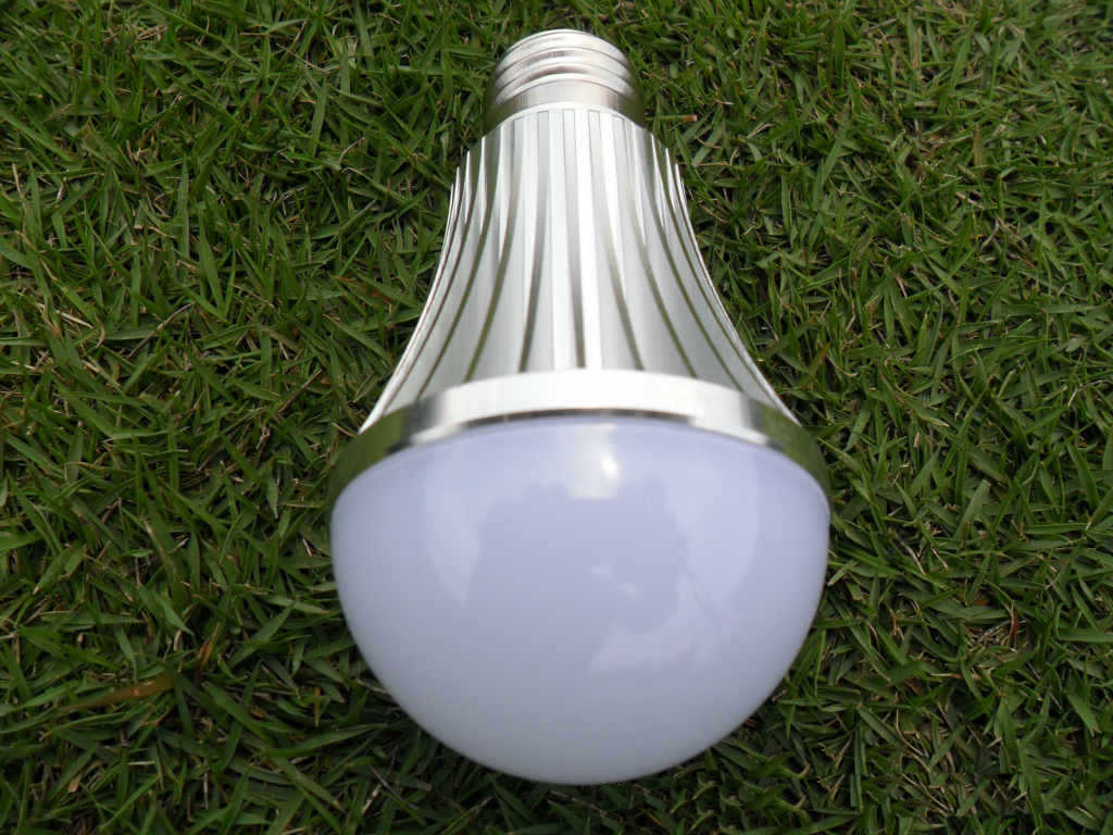 【室内照明首选灯具 led球泡灯5w 高品质高亮度厂家直销质保两年】价